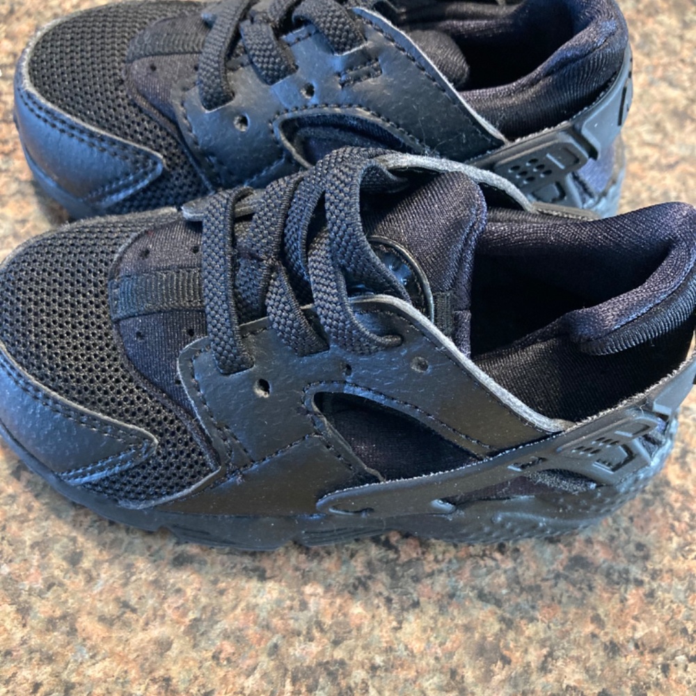 Black Toddler AirMax